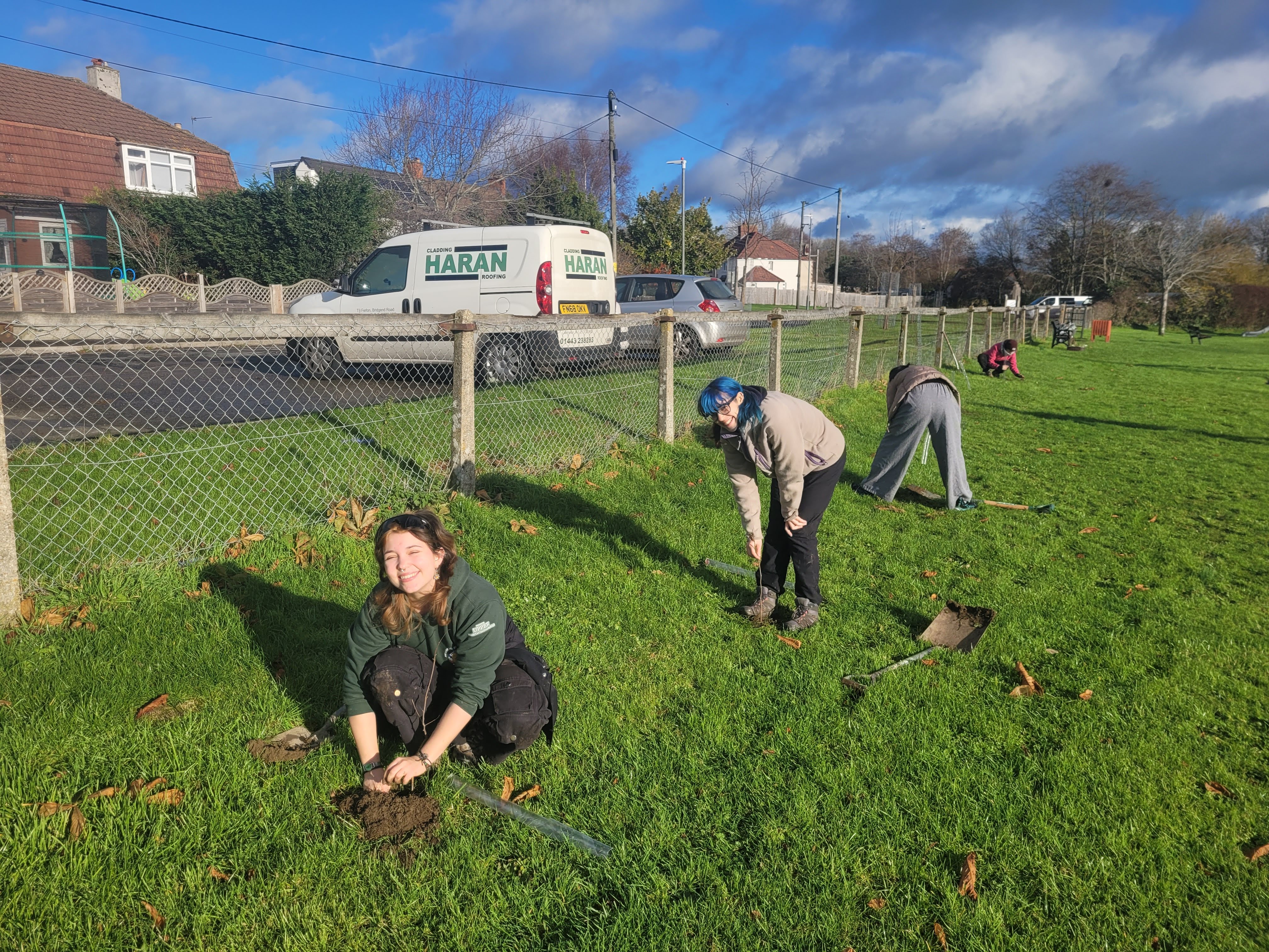 Our Greenspace conservation volunteering sessions give UWE students the chance to support the preservation of local woodlands and greenspaces. Come along to one of our monthly sessions!